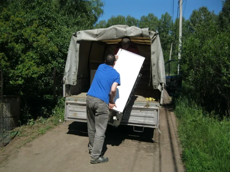 What Happens to E-Waste After Collection? From Pickup to Proper Processing